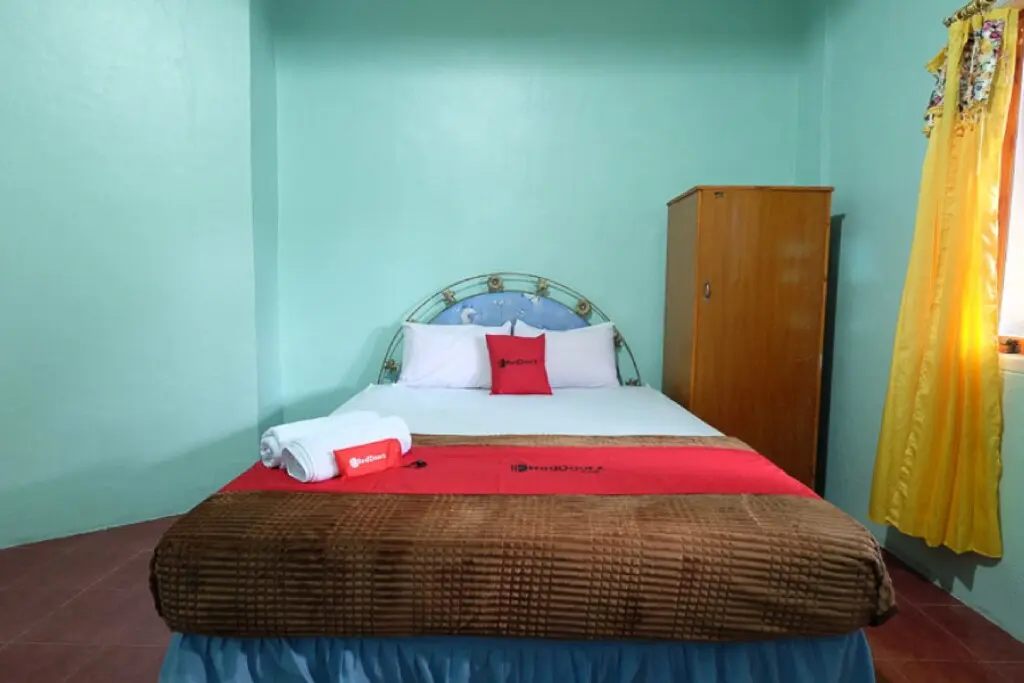 Купанг: RedDoorz near Mangrove Forest Kupang