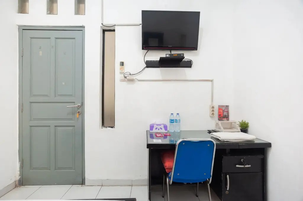 Бекаси: RedDoorz Syariah near Grand Galaxy Park