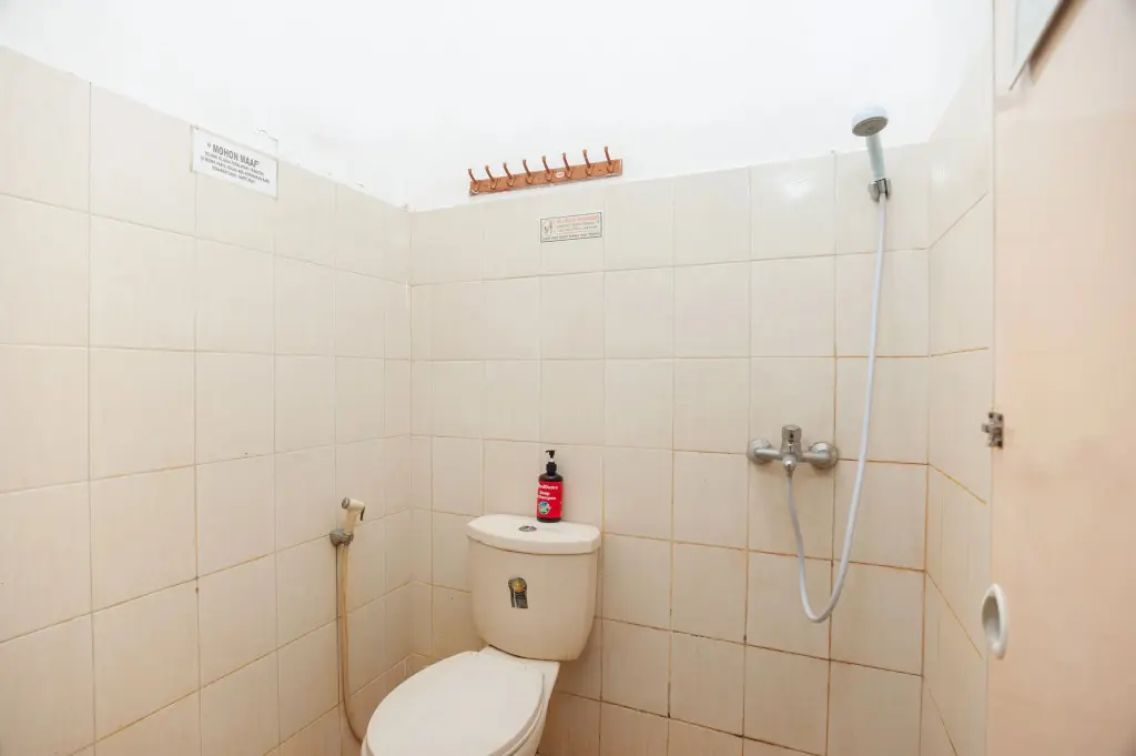 Бекаси: RedDoorz Syariah near Grand Galaxy Park