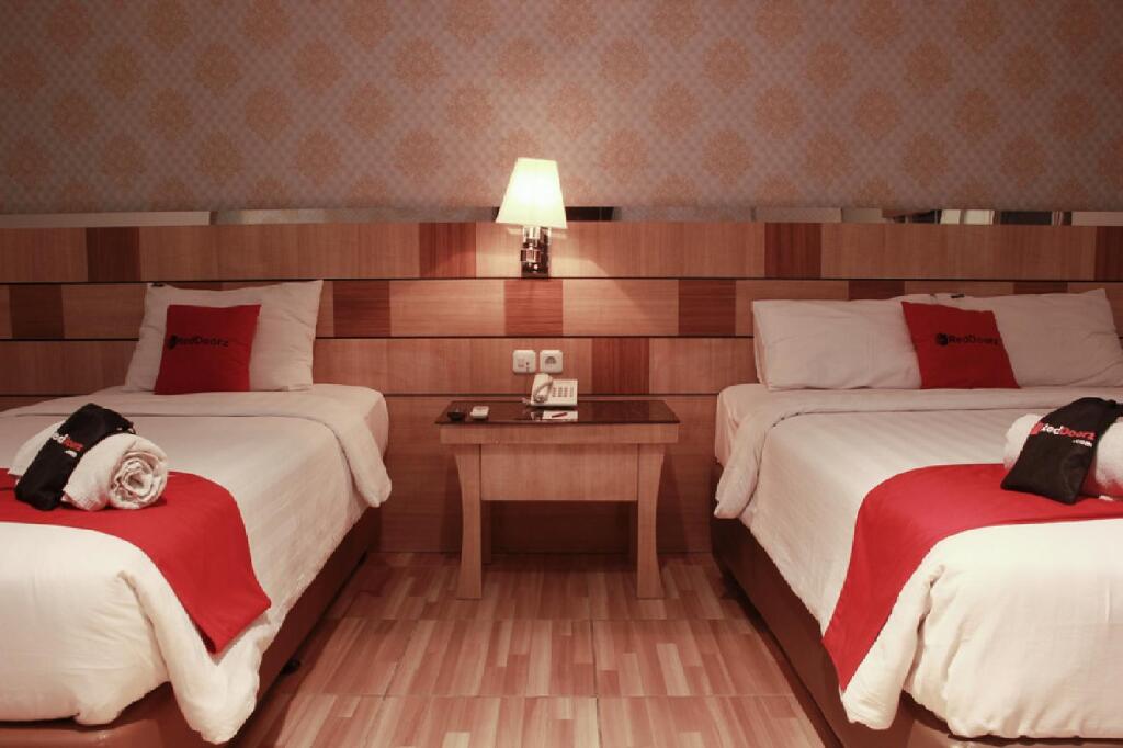 Бандунг: RedDoorz Premium near Bandung Station