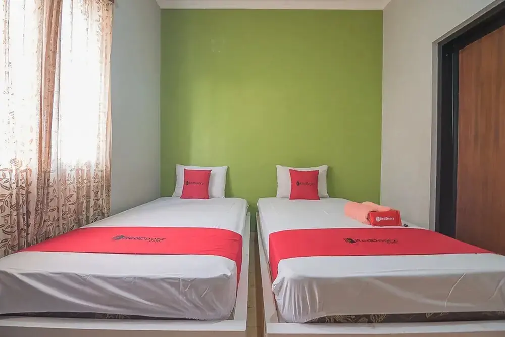Бандунг: RedDoorz Syariah near Krida Nusantara