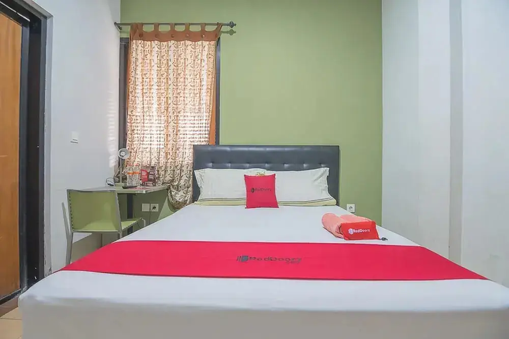 Бандунг: RedDoorz Syariah near Krida Nusantara