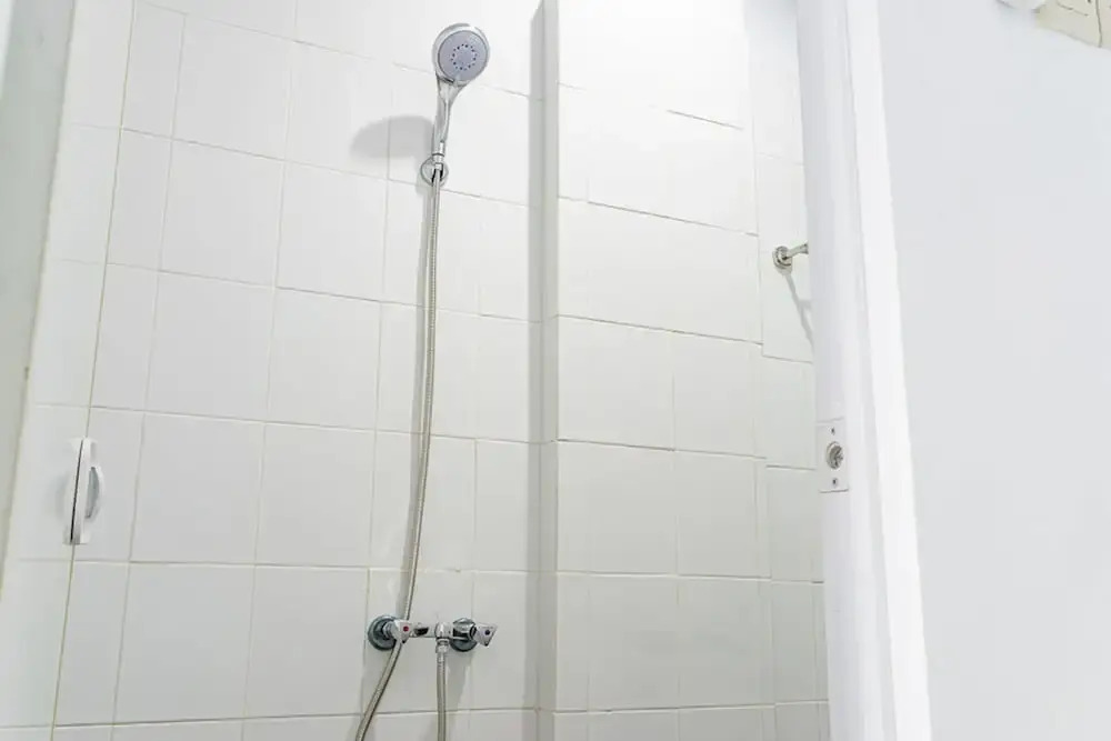 Джакарта: RedDoorz near Pecenongan 2