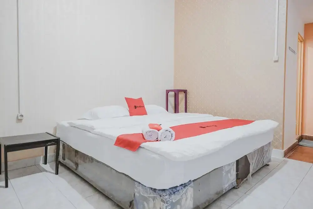 Бандар-Лампунг: RedDoorz Syariah near Mall Boemi Kedaton Lampung 2