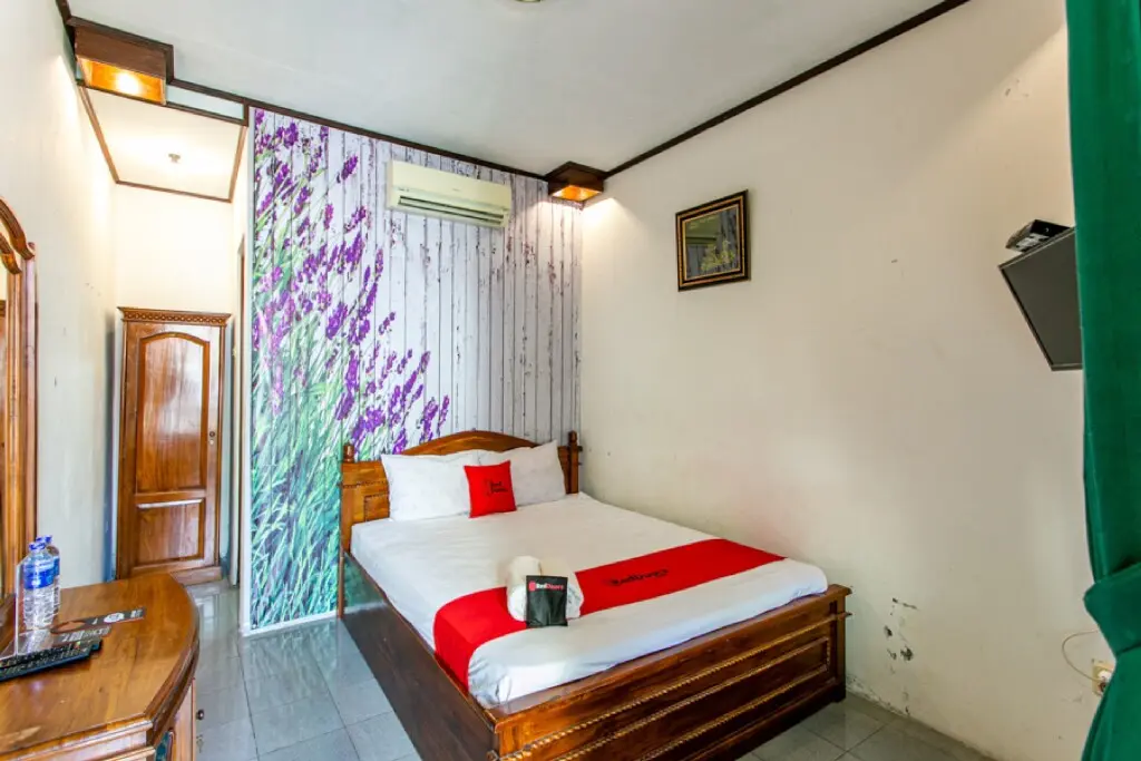Джокьякарта: RedDoorz Plus near Taman Sari 2