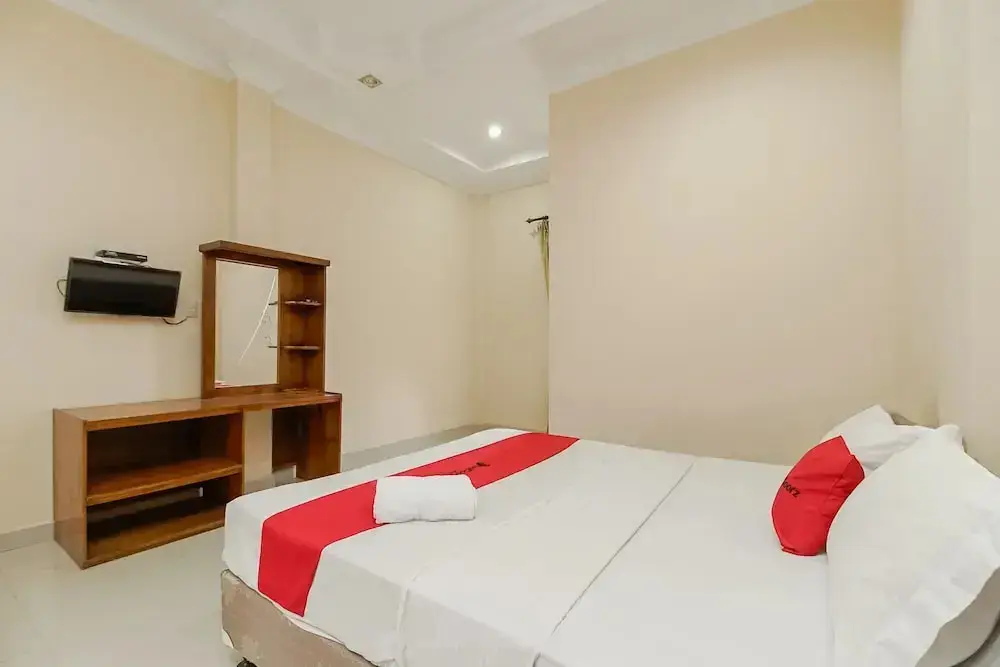 Озеро Тоба: RedDoorz Plus @ Jalan Tugu Silalahi Tongging