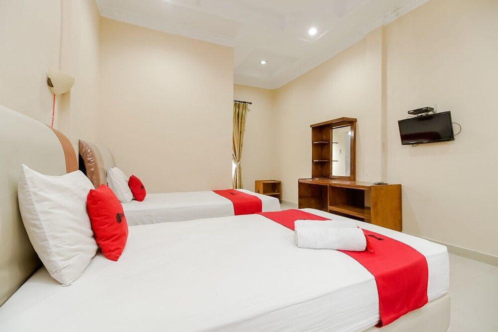 Озеро Тоба: RedDoorz Plus @ Jalan Tugu Silalahi Tongging
