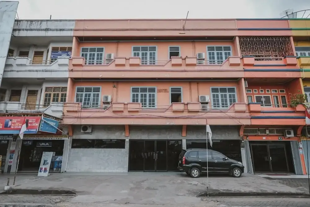 Джамби: RedDoorz near Transmart Jambi