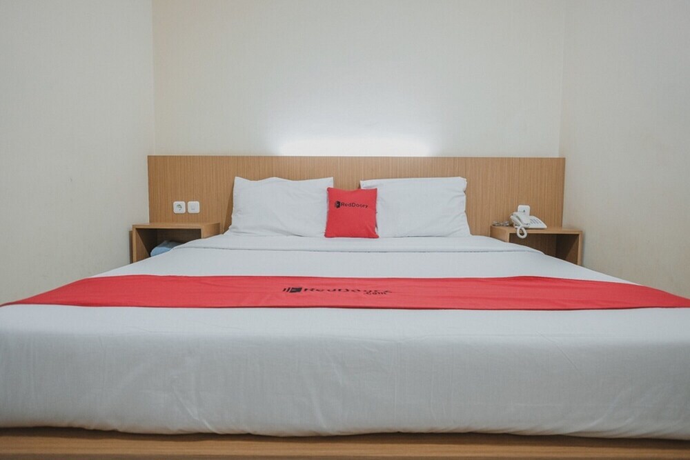 Джамби: RedDoorz near Transmart Jambi