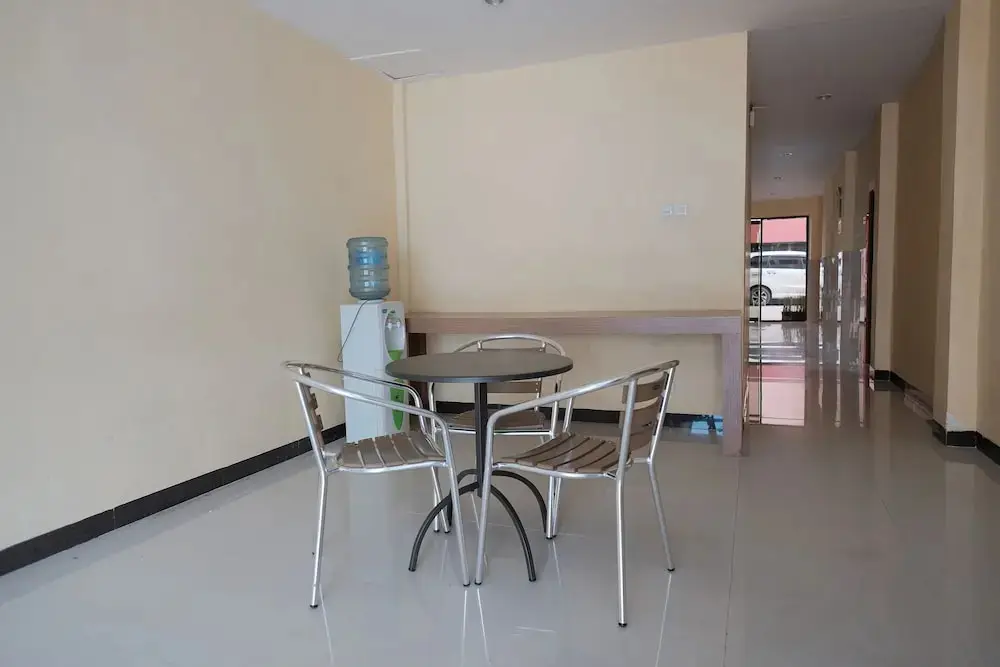Джамби: RedDoorz near Jembatan Makalam Jambi