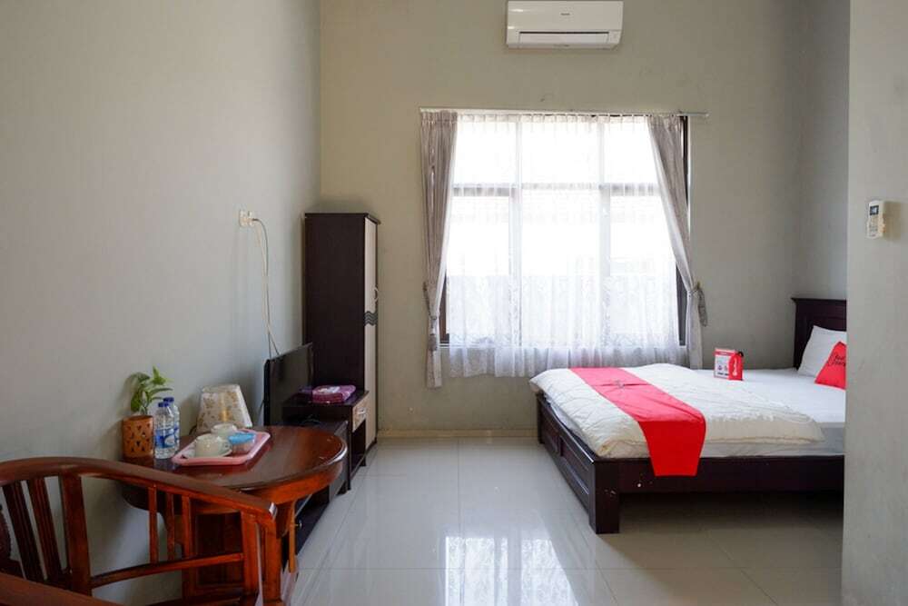Кудус: RedDoorz Syariah near Menara Kudus