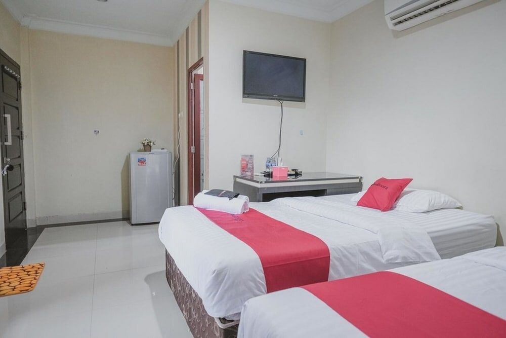 Джамби: RedDoorz Syariah near Jamtos Jambi 2