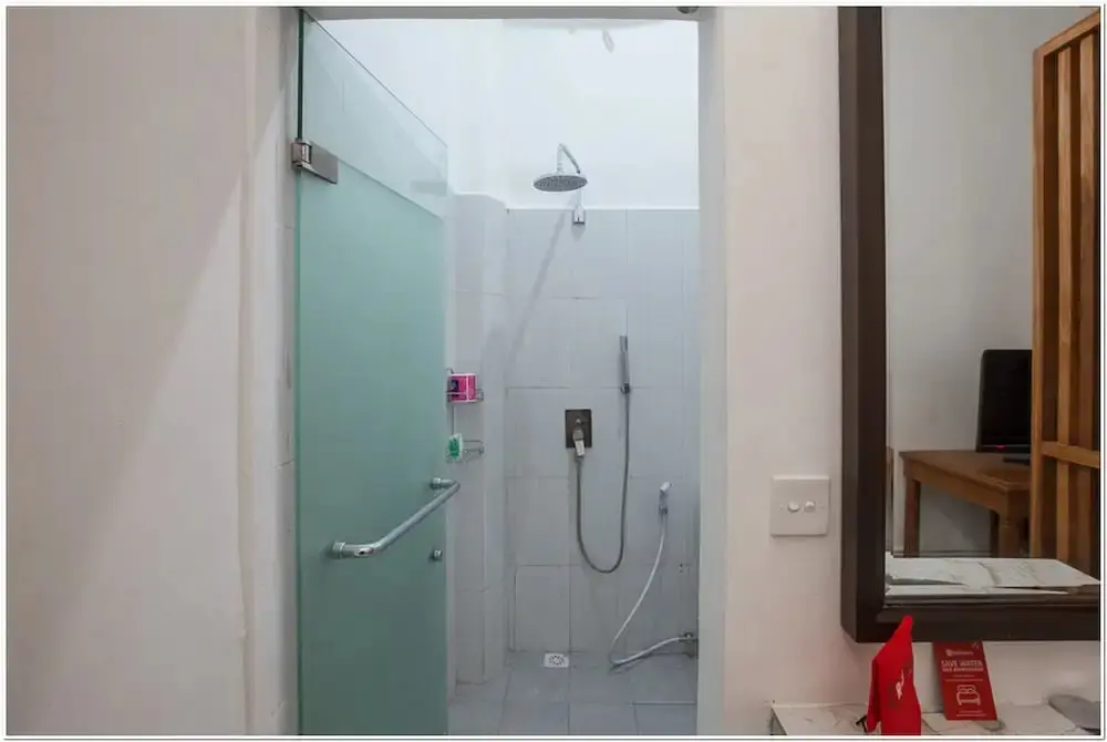 Денпасар: RedDoorz near Padang Galak Beach