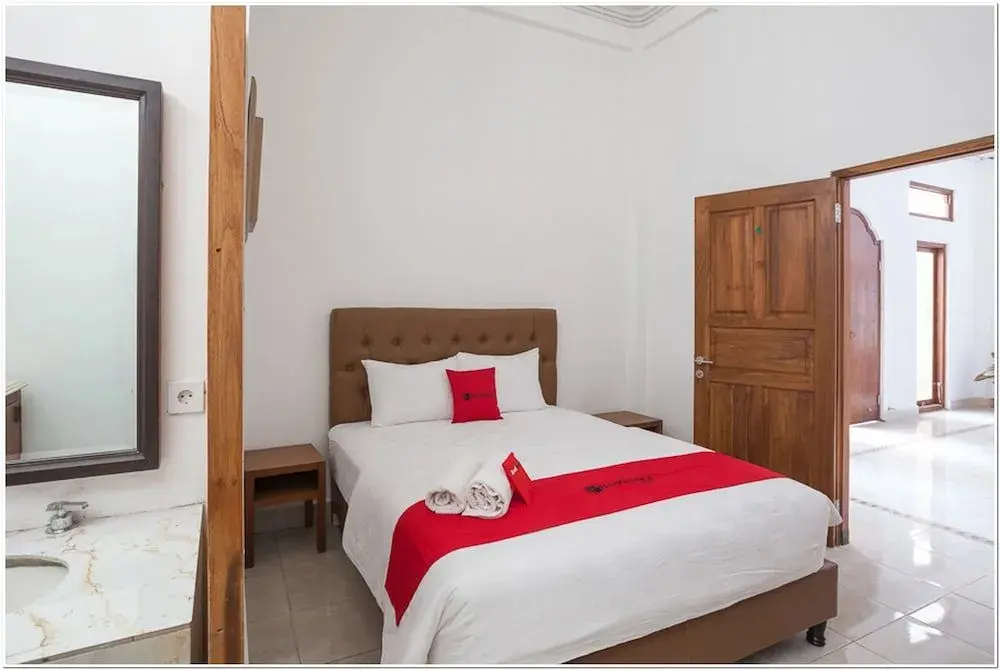 Денпасар: RedDoorz near Padang Galak Beach