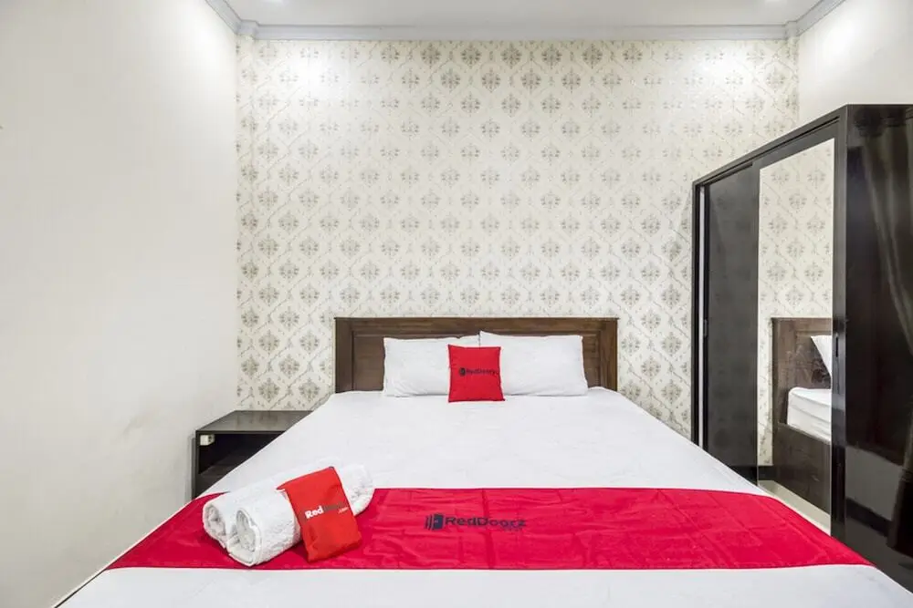Батуретно: RedDoorz Syariah near Bandara Adisucipto Yogyakarta