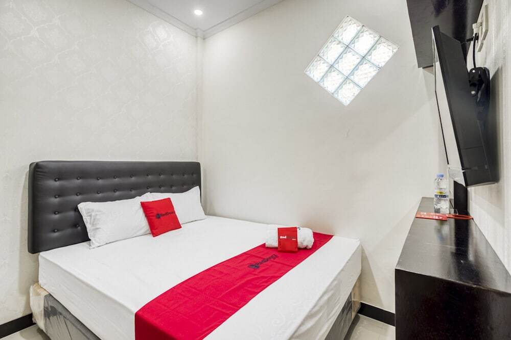 Батуретно: RedDoorz Syariah near Bandara Adisucipto Yogyakarta