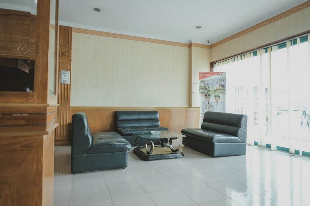 Джамби: RedDoorz Plus near Tugu Tari TheHok Jambi