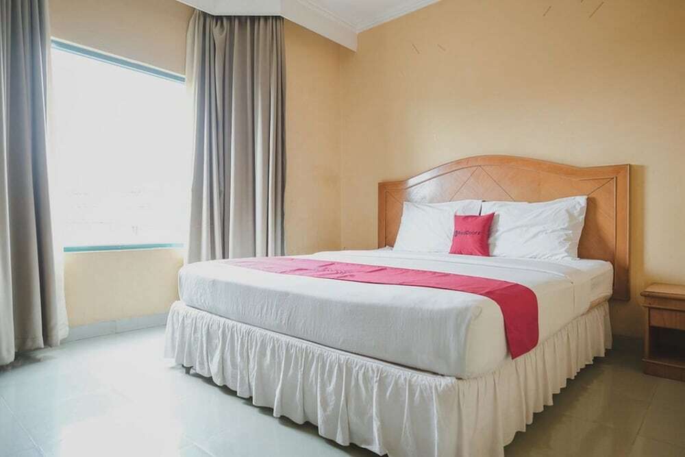 Джамби: RedDoorz Plus near Tugu Tari TheHok Jambi