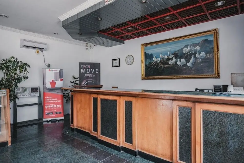Чилегон: RedDoorz Plus near Pelabuhan Merak