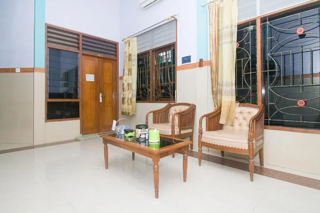 Боджонегоро: RedDoorz Syariah near Alun Alun Bojonegoro