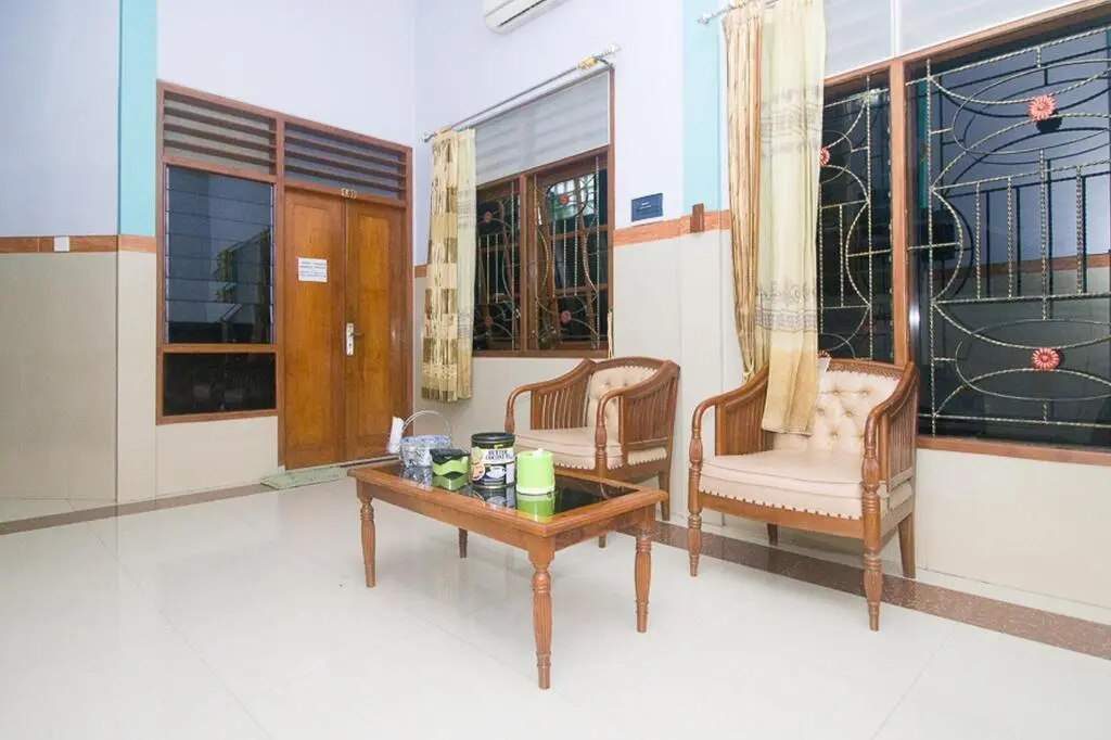 Боджонегоро: RedDoorz Syariah near Alun Alun Bojonegoro