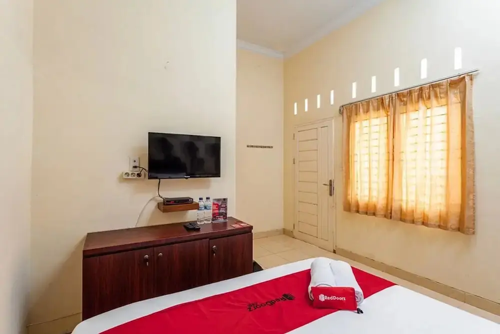 Петумбак: RedDoorz Syariah @ Jalan Letda Sujono Tembung