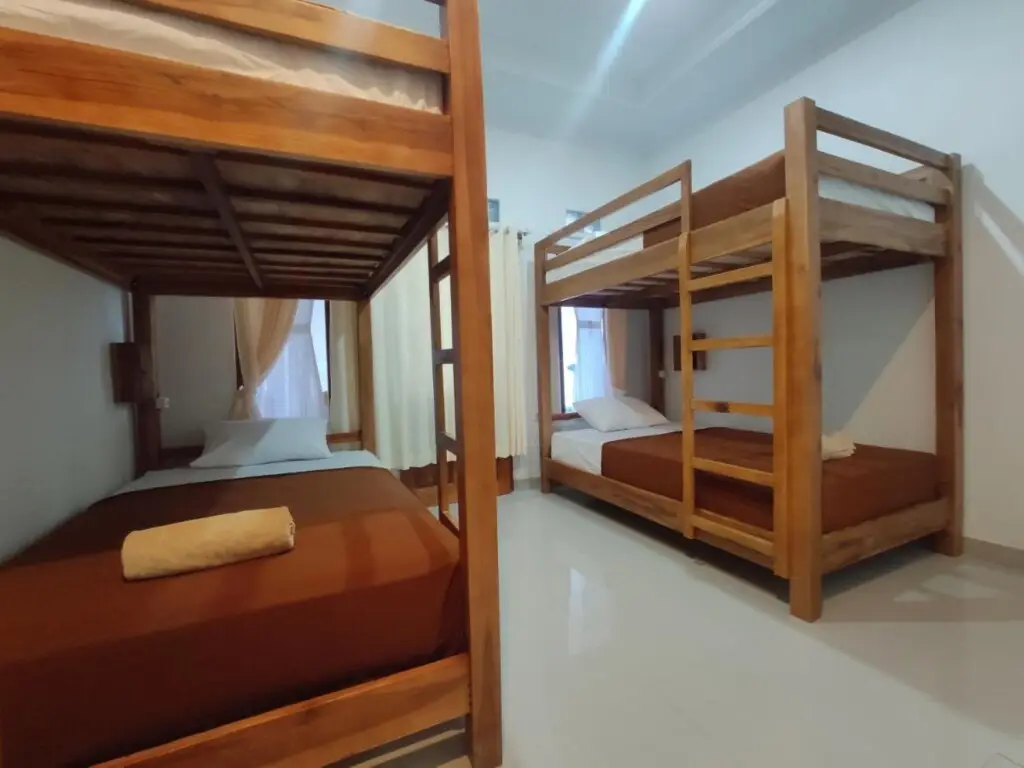Пенида: Gedhong Hostel