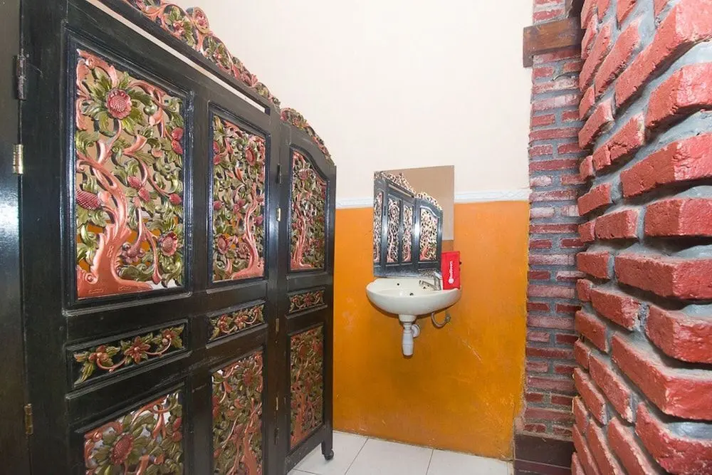 Суменеп: RedDoorz Syariah near Keraton Sumenep