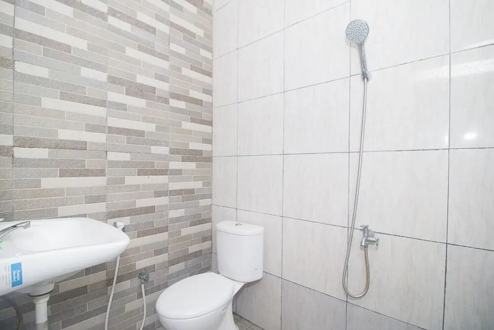 Сампанг: RedDoorz Plus Syariah near Alun Alun Sampang