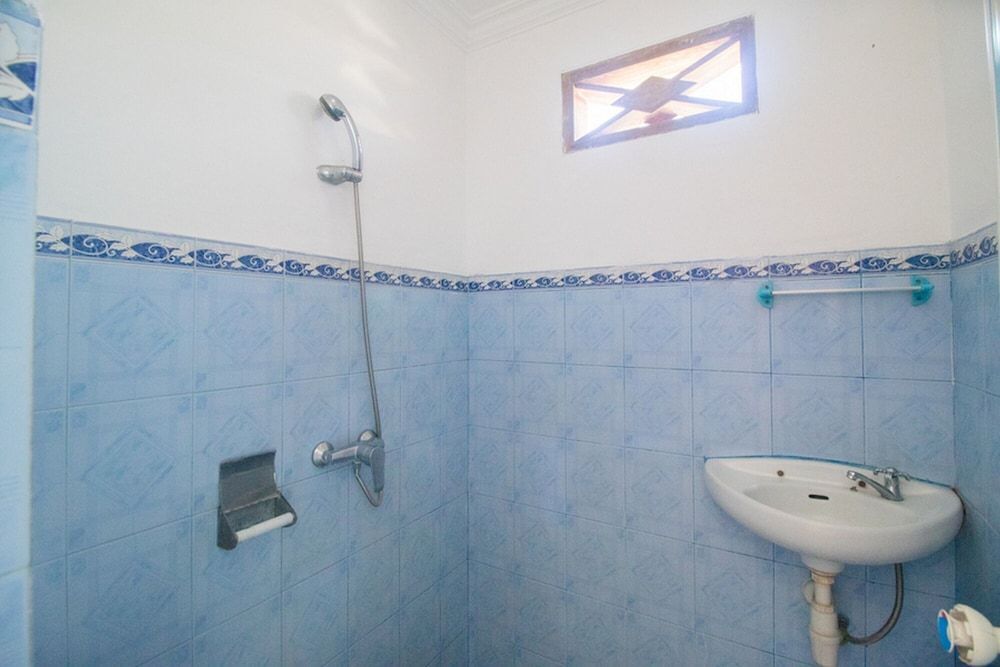 Баньюванги: RedDoorz near Pantai Boom