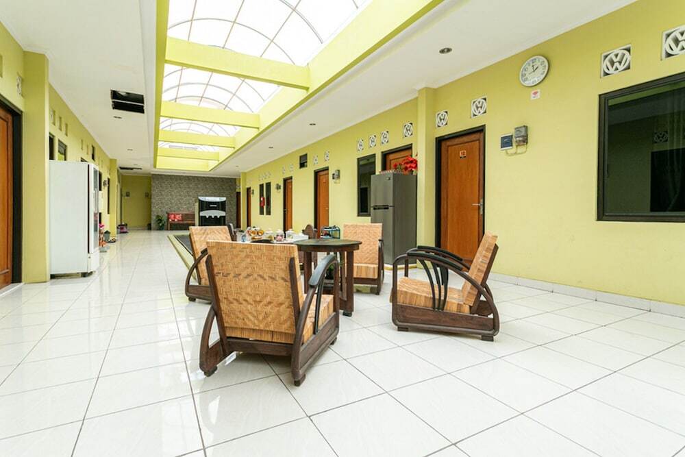 Картасура: KoolKost Syariah near Universitas Muhammadiyah Surakarta - Caters to Women