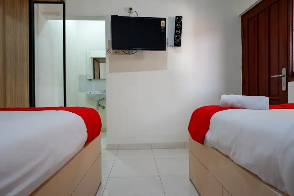 Кудус: RedDoorz near Alun Alun Kudus 2