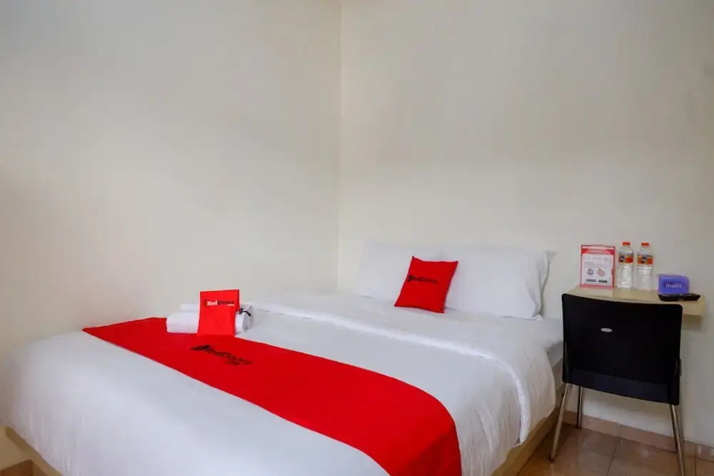 Кудус: RedDoorz near Alun Alun Kudus 2