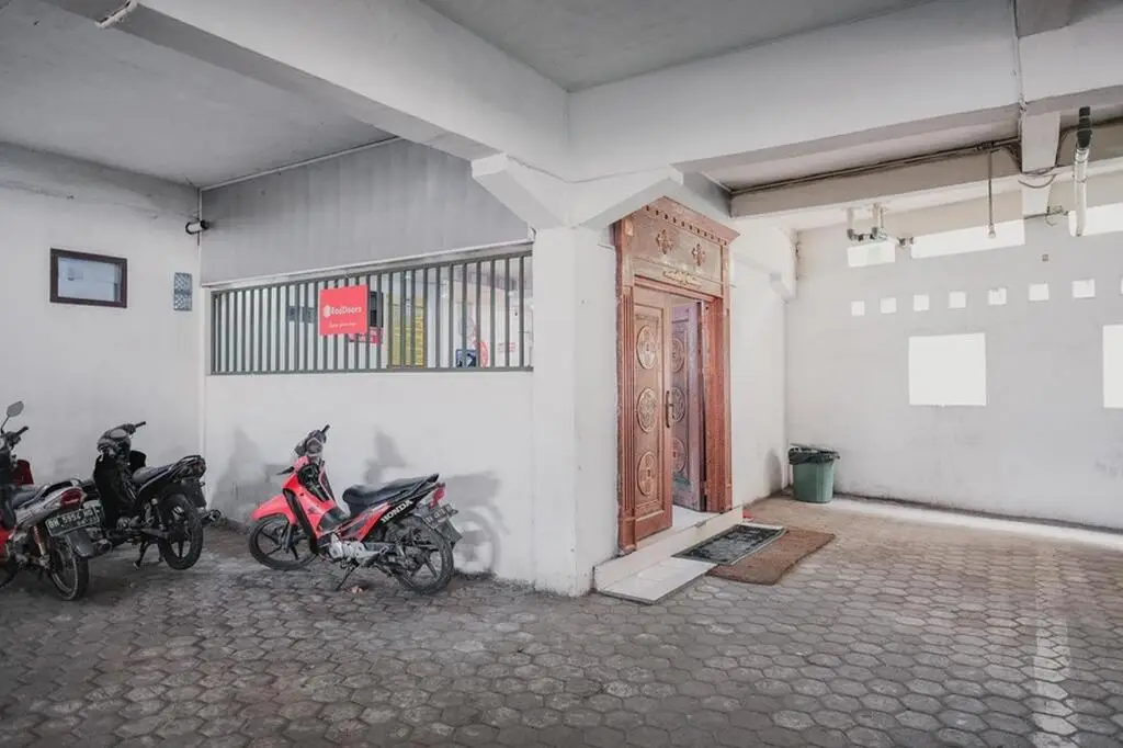 Джамби: RedDoorz near Tugu Pers Jambi