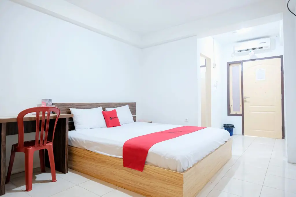 Джамби: RedDoorz near Tugu Pers Jambi