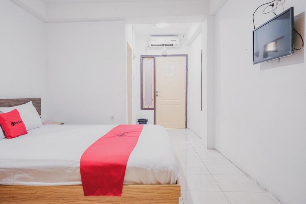 Джамби: RedDoorz near Tugu Pers Jambi
