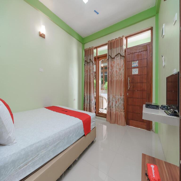 Сабанг: RedDoorz Syariah @ Iboih Beach Sabang