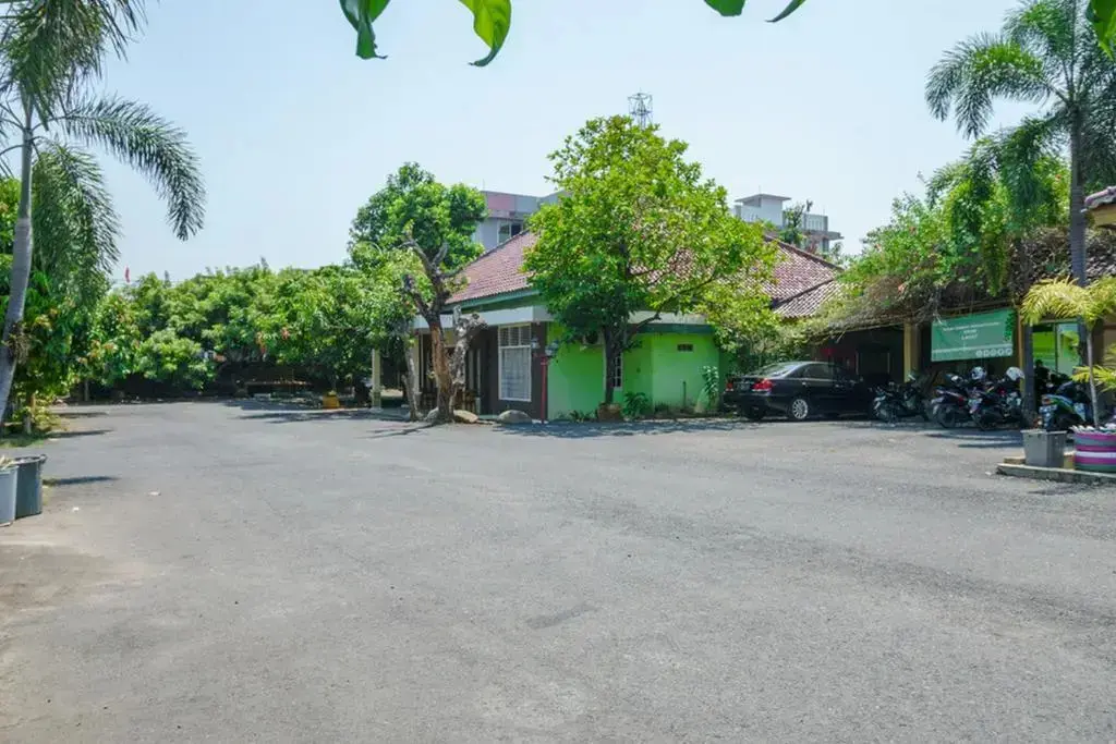 Лахат: RedDoorz @ Jalan Lintas Sumatera Lahat