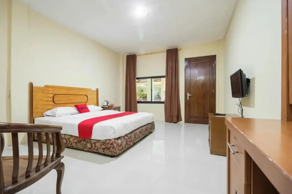 Лахат: RedDoorz @ Jalan Lintas Sumatera Lahat