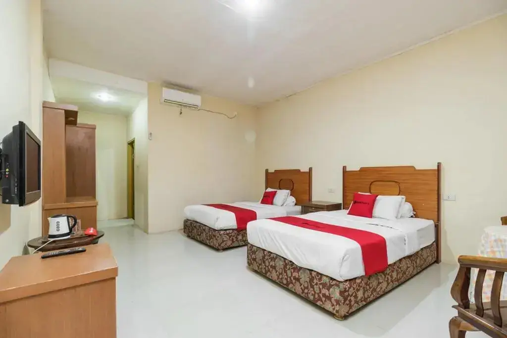 Лахат: RedDoorz @ Jalan Lintas Sumatera Lahat