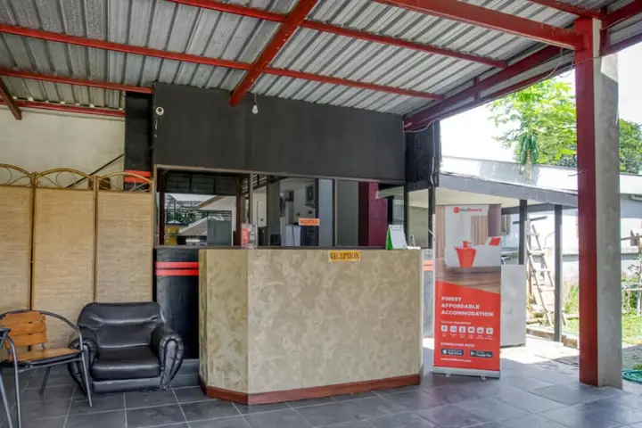 Бату: RedDoorz near Paralayang Batu