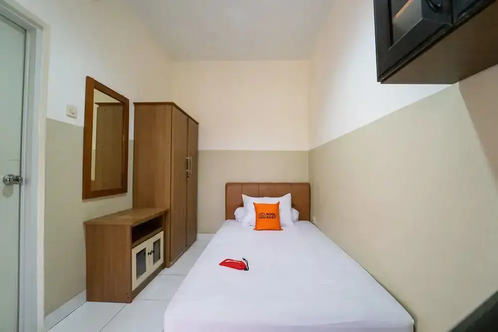 Бандунг: KoolKost near BTC Fashion Mall 2