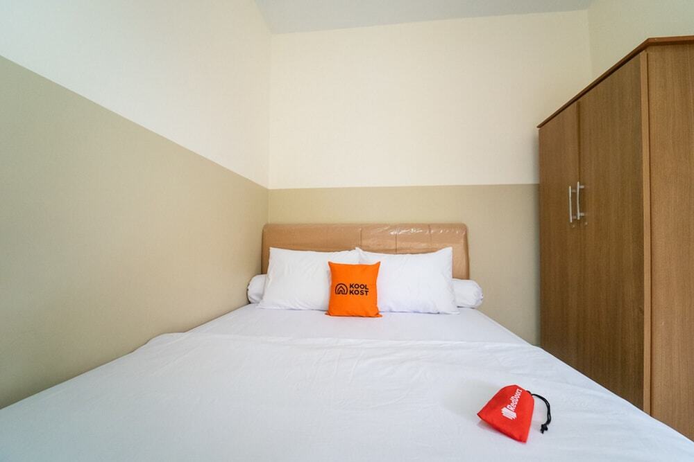 Бандунг: KoolKost near BTC Fashion Mall 2