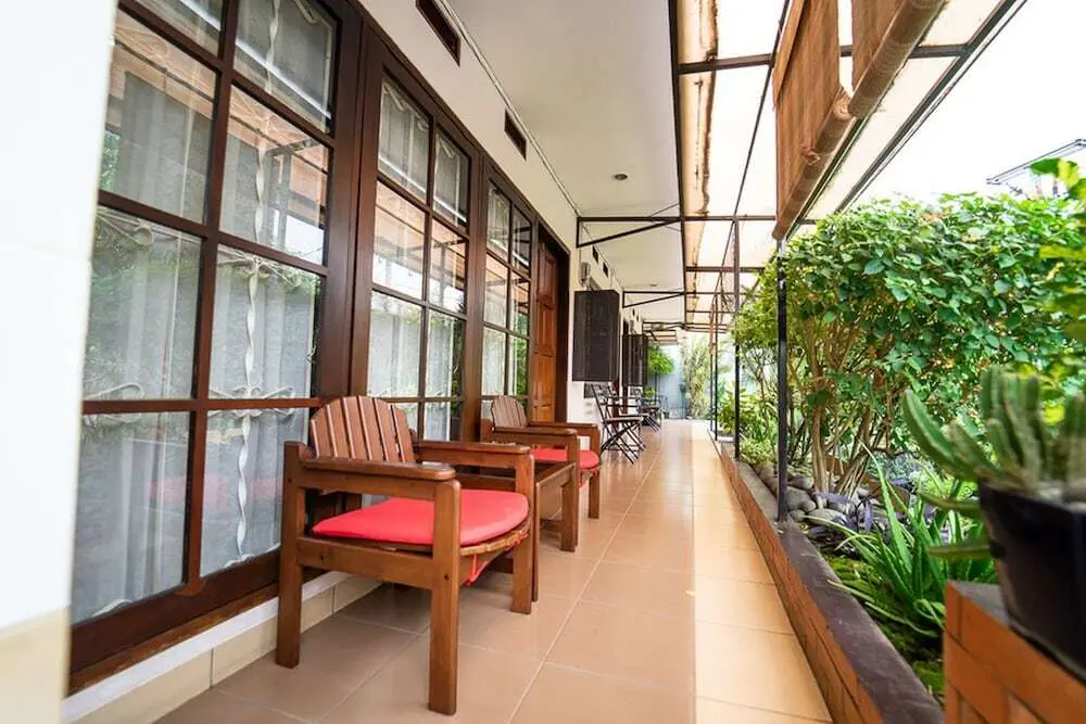 Бандунг: KoolKost near BTC Fashion Mall 2