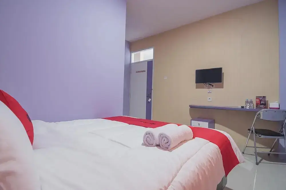 Чимахи: RedDoorz @ Gatot Subroto Street Bandung 2