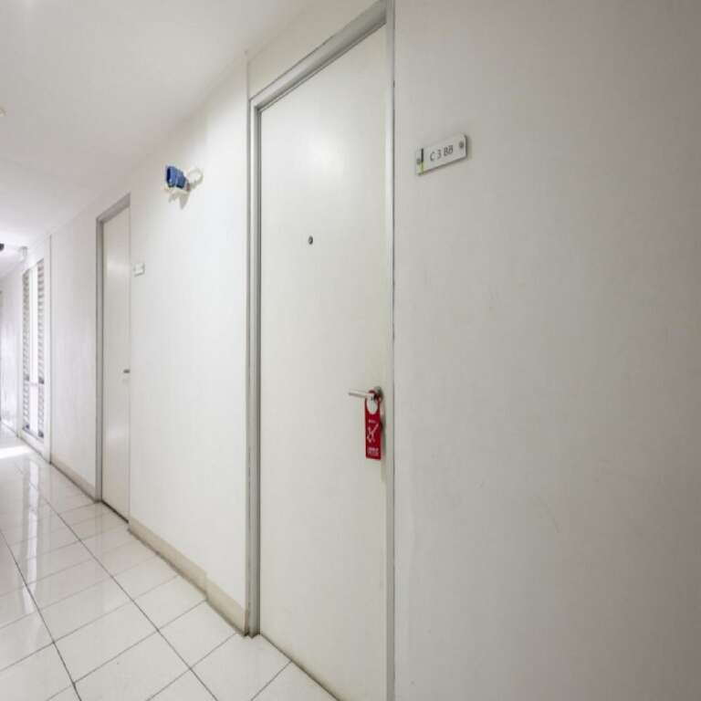 Джакарта: RedDoorz Apartment @ Green Bay Pluit