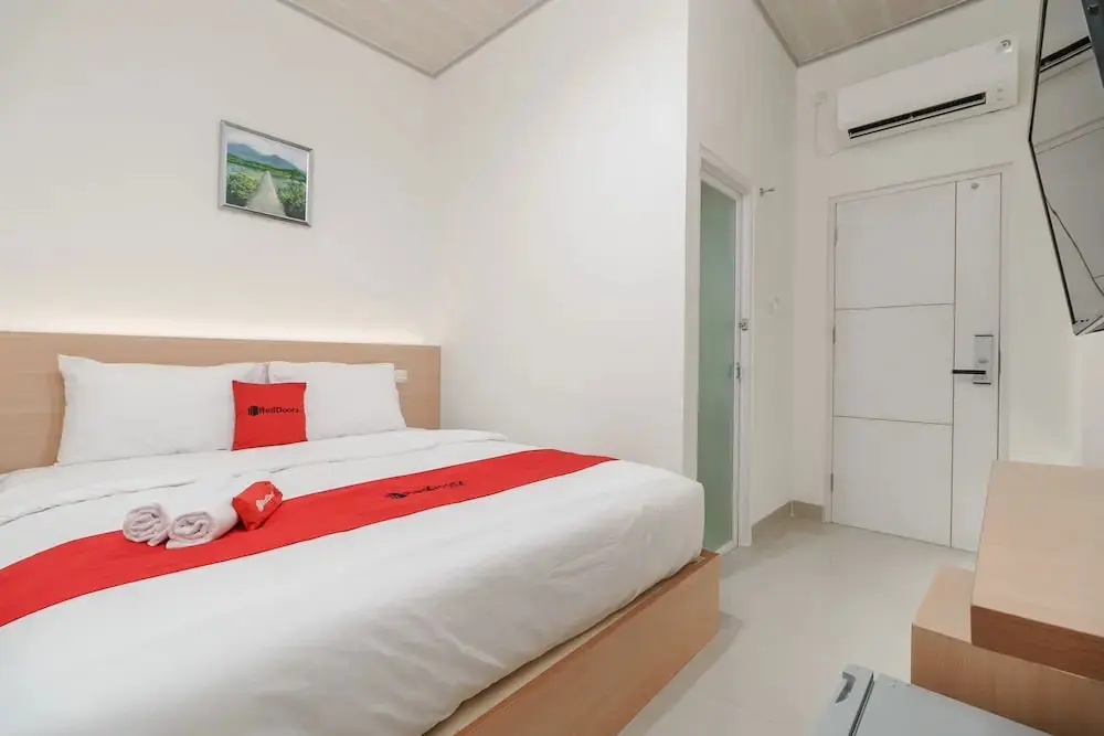 Палембанг: RedDoorz Plus near RS RK Charitas 2 Palembang