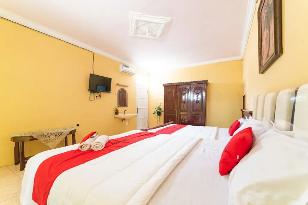 Бату: RedDoorz Syariah near Balai Kota Batu