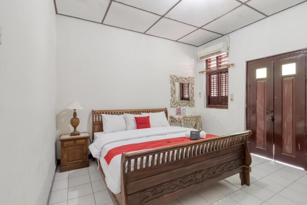Джокьякарта: RedDoorz Syariah Near Wijilan 2 Yogyakarta