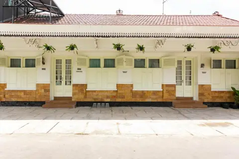 RedDoorz Syariah near Titik Nol Yogyakarta — фото 1